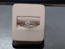  Lady's Diamond Solitaire Ring