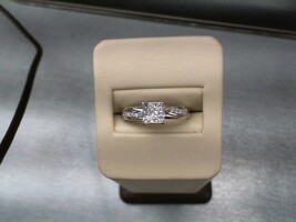  Lady's Anniversary ring: