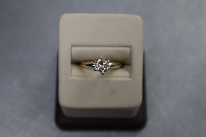  Lady's Solitaire Ring
