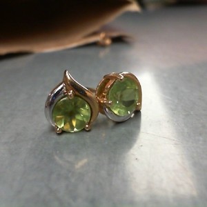  Yellow Gold 14kt Green Studs