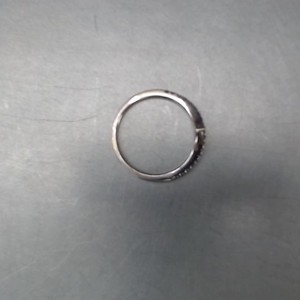White Gold 14K "V' Shape Wedding Band